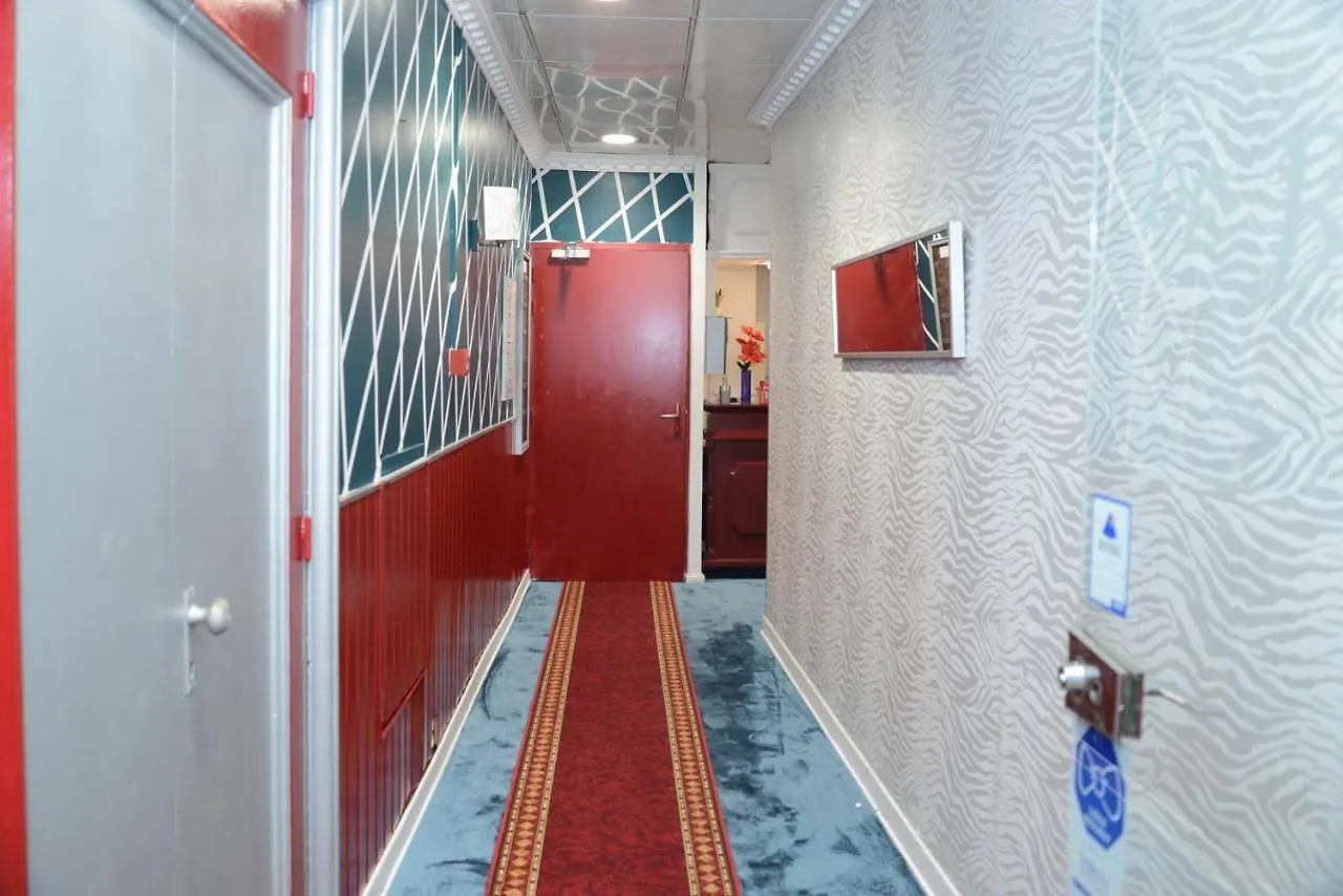 Hotel Aux Armes De Belgique Lourdes 2*,  France